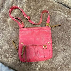 Fossil Pink Leather Crossbody Bag Traveler Pockets Built in Wallet Boho Fuscia